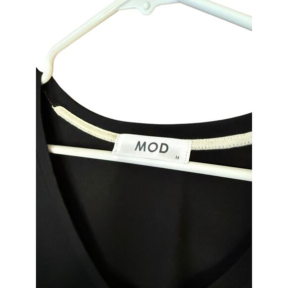 MOD black and white striped tshirt nwt - Picture 4 of 6